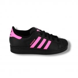 SUPERSTAR